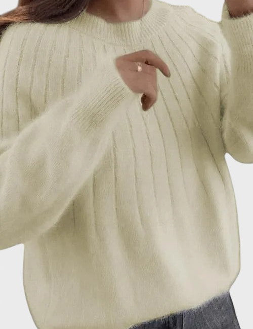 Irena™ - Пуловер с кръгло деколте и пухкава яка